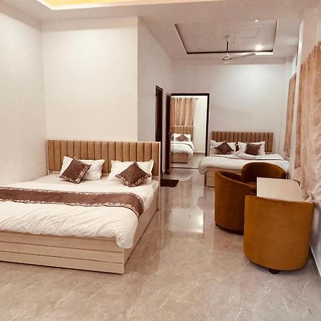 Shri Ram Darbar Hotel Ayodhya Kültér fotó