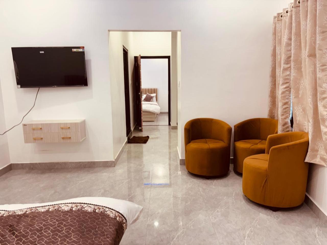 Shri Ram Darbar Hotel Ayodhya Kültér fotó