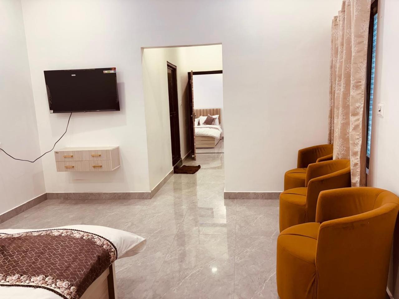 Shri Ram Darbar Hotel Ayodhya Kültér fotó